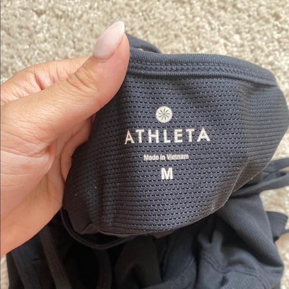 Athleta Black Strappy Women's Workout Top - Picture 2 of 3